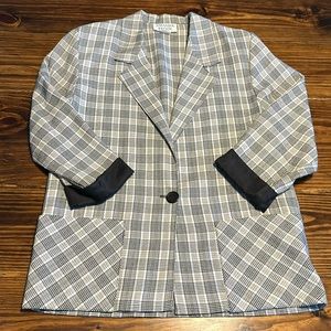 Small Amanda Brook one-button blazer